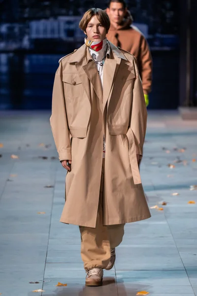 Look 39